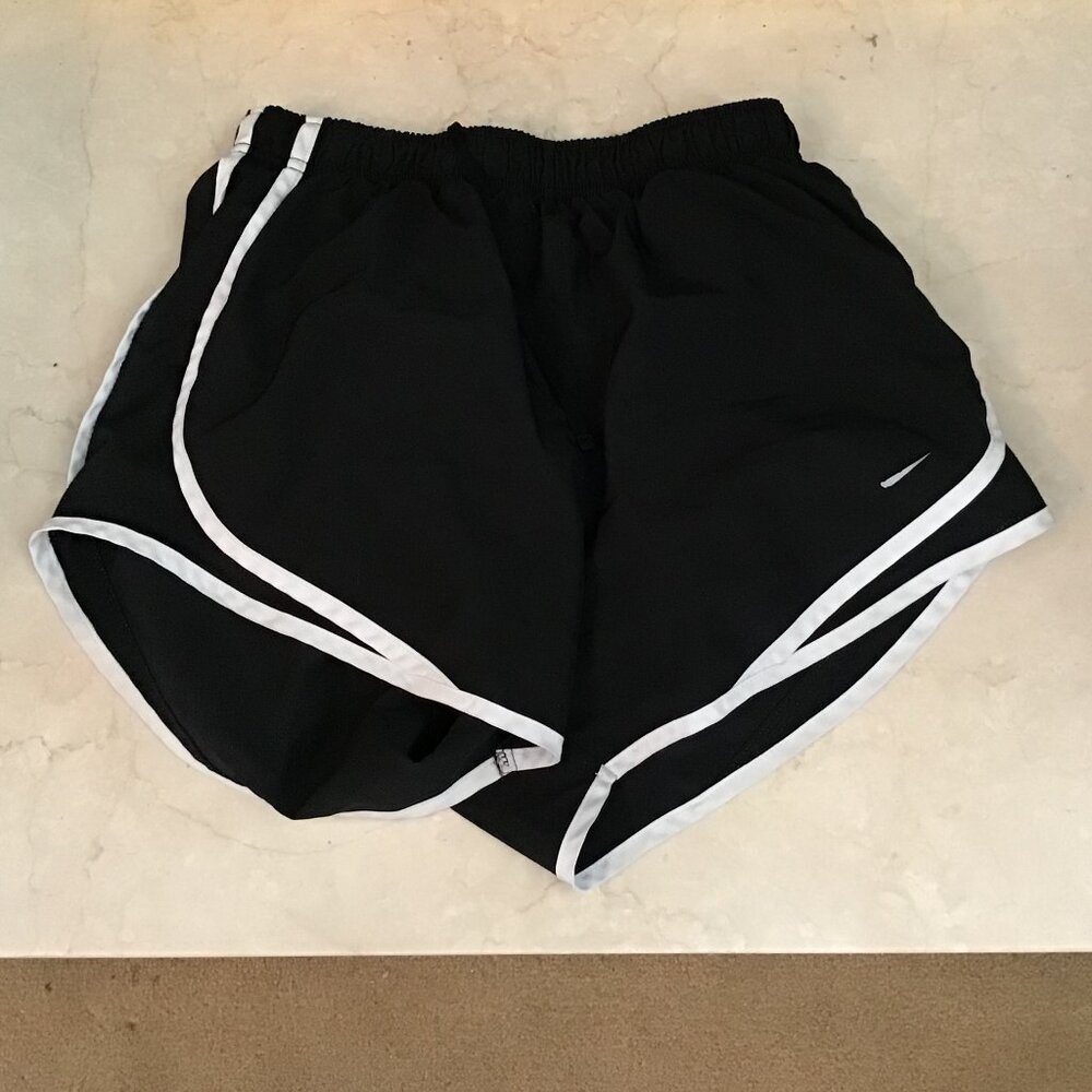 NWOT Nike sport shorts Black & White Trim in Size Small